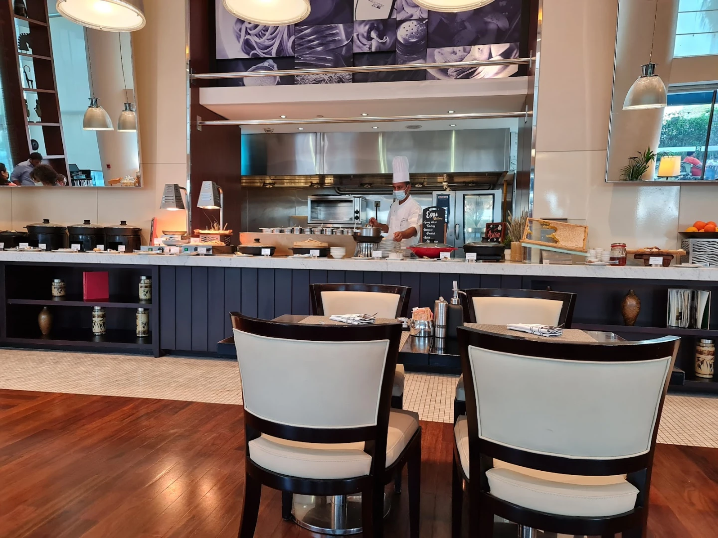 MezzaLuna - Trattoria Italiana