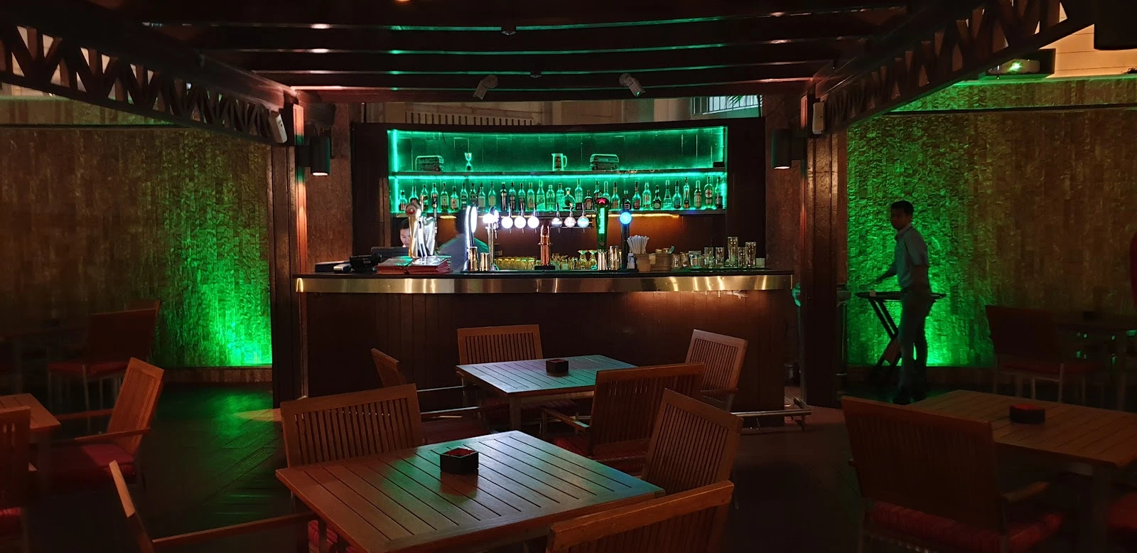 Double Decker Pub Dubai