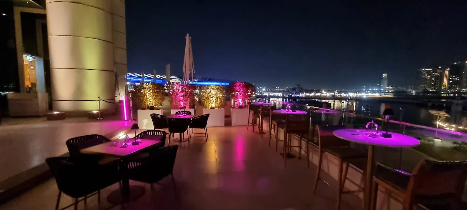 Vista Restaurant & Terrace Dubai