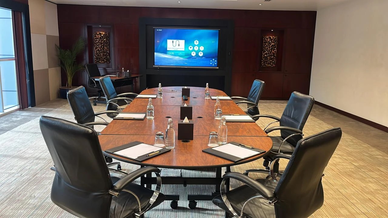 Meeting room 6 at Dusit Thani Dubai