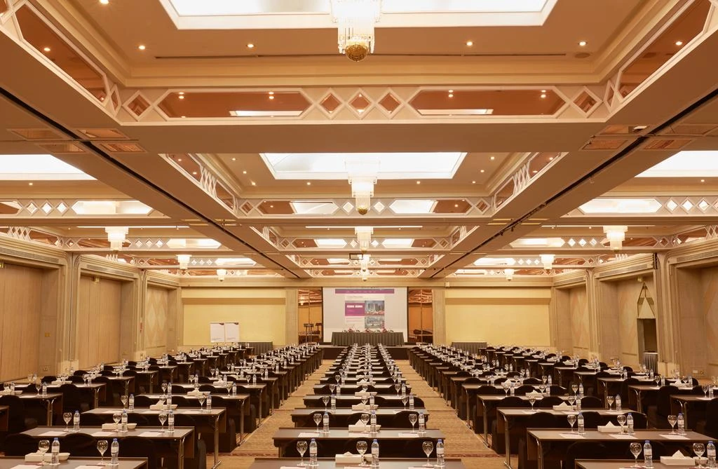 Millennium Plaza Downtown Hotel