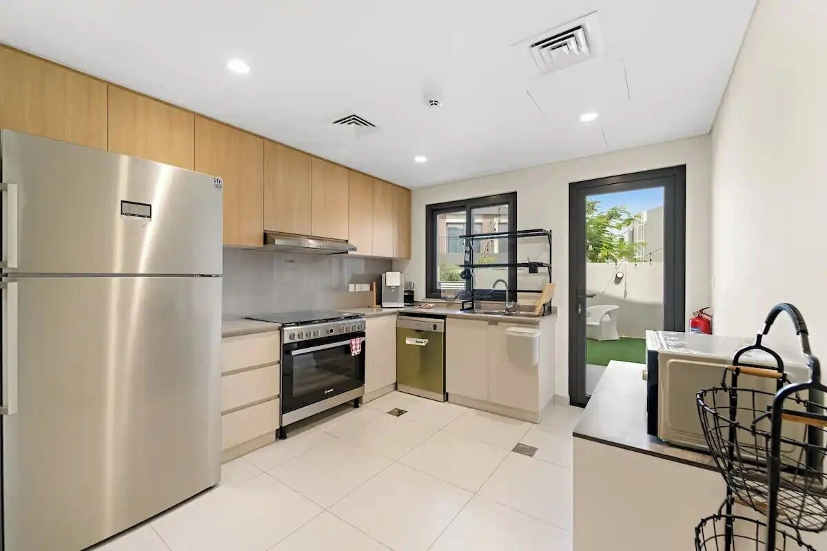 Luxury 4BR Corner Villa