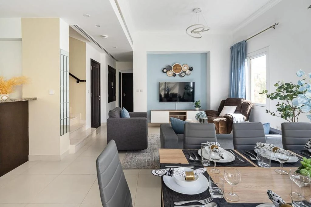 Frank Porter Serena Casa Viva Dubai