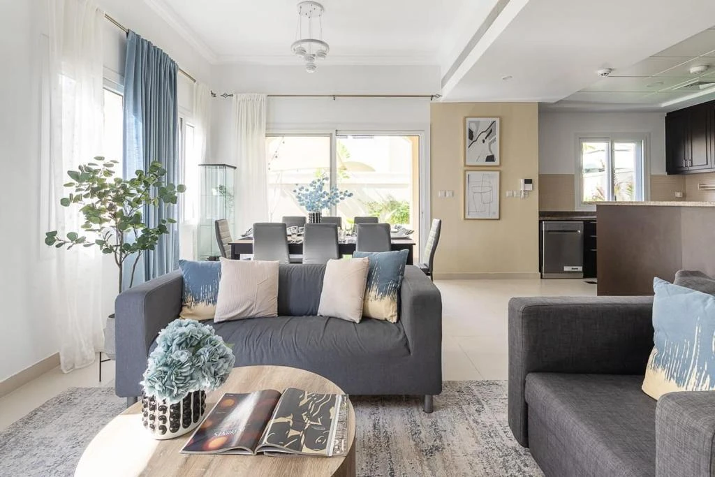 Frank Porter Serena Casa Viva Dubai