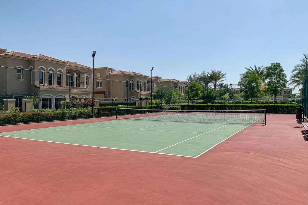 Frank Porter Serena Casa Viva Dubai