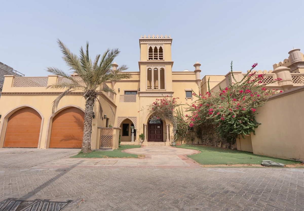 Luxury Beachfront Villa Al Yabri Palm Jumeirah