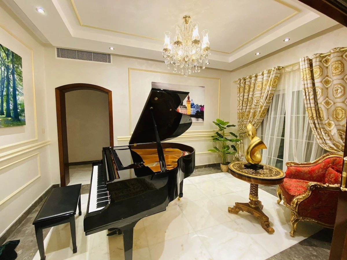 Golden Palace Privé