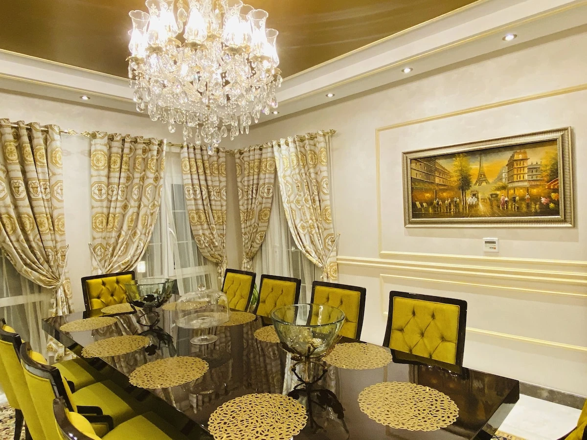 Golden Palace Privé