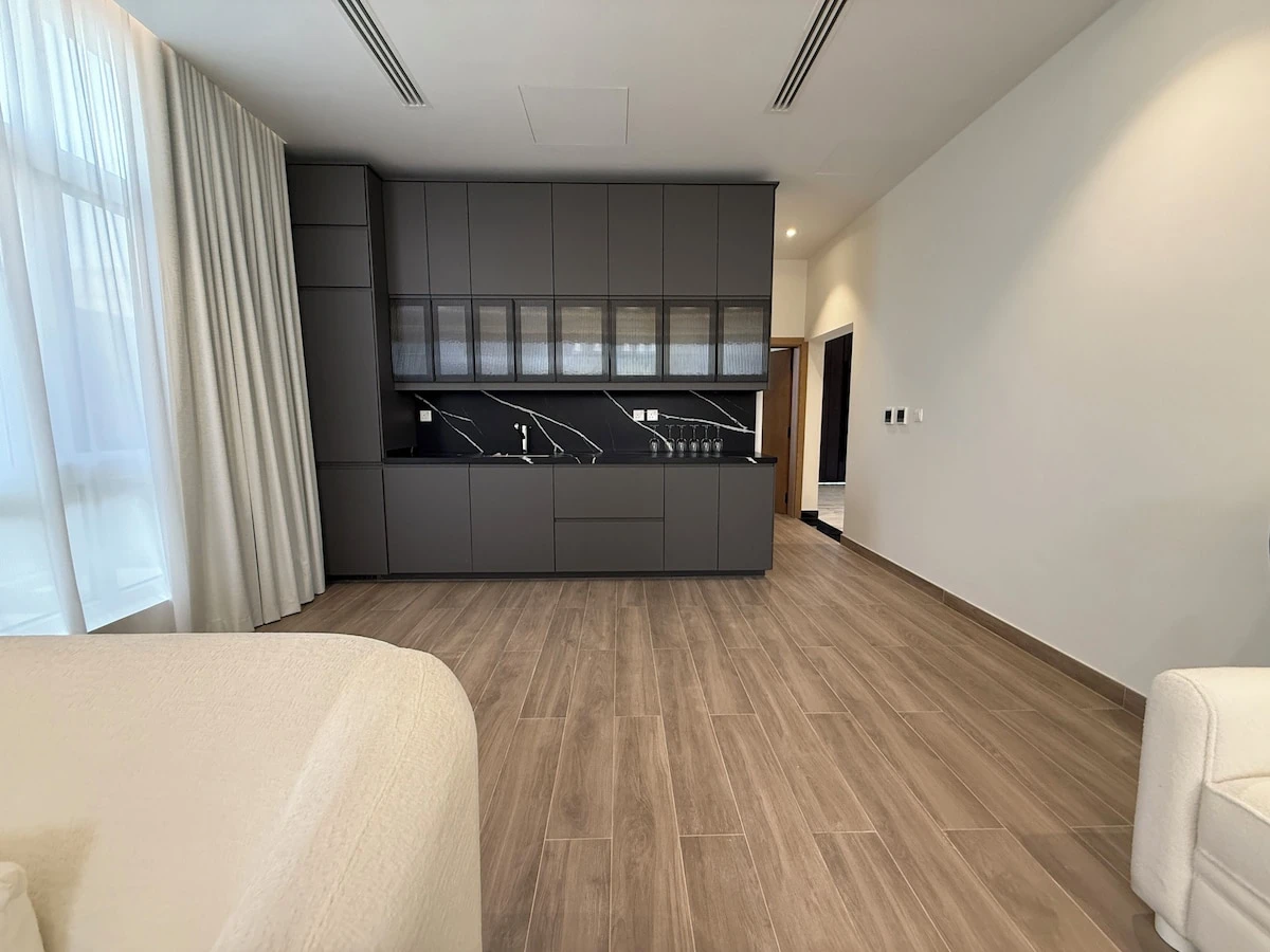 Luxury 5 Bedroom Villa Nad Al Sheba
