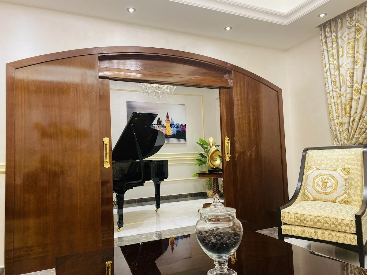Golden Palace Privé