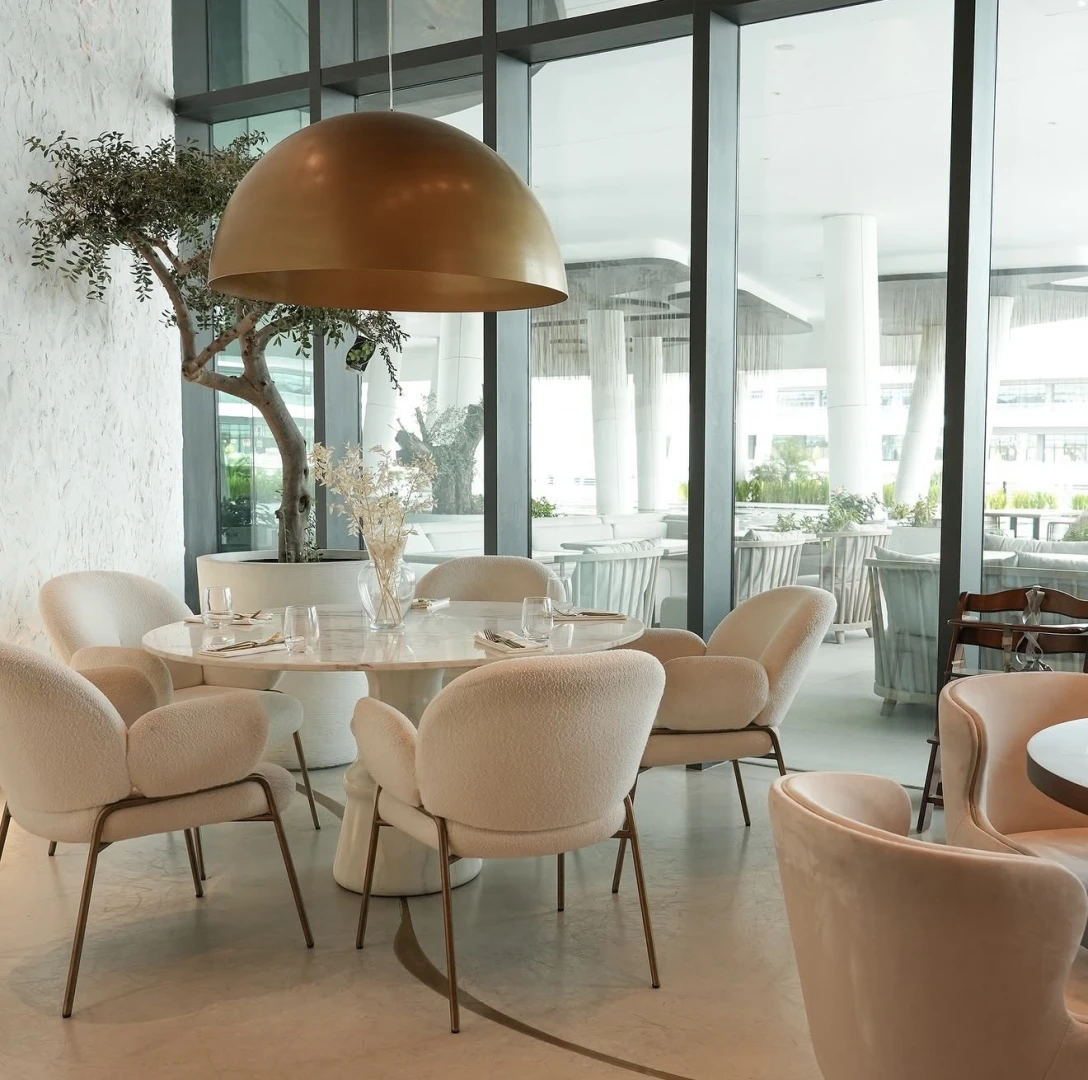 Oii Restaurant and Cafe