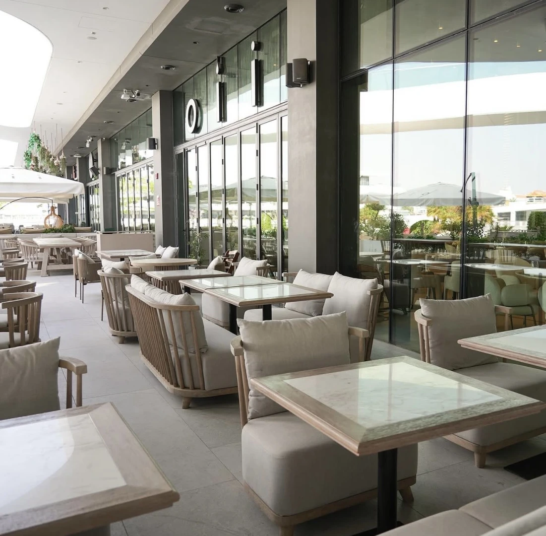 Oii Restaurant and Cafe