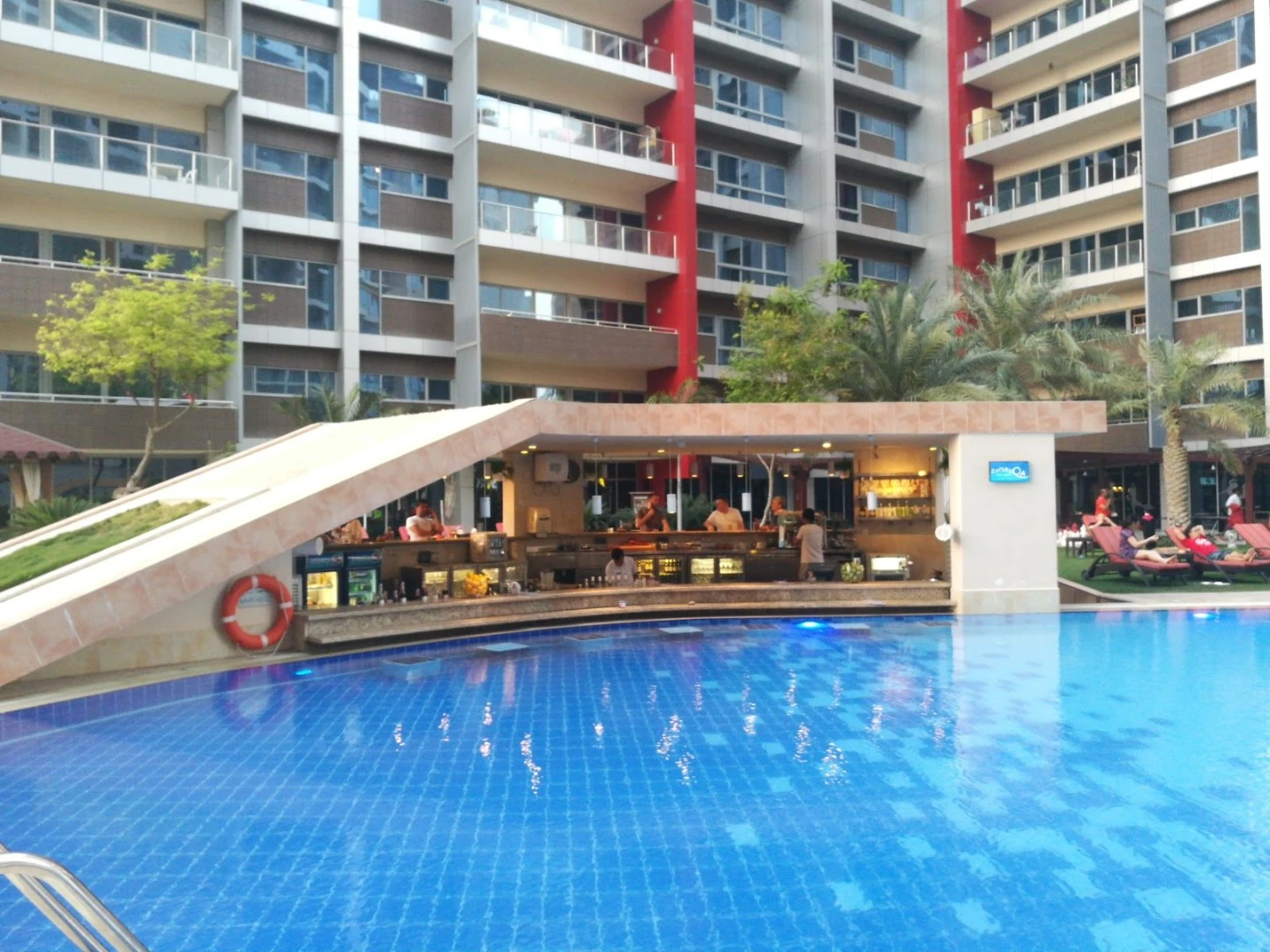 Aquarius Pool Bar