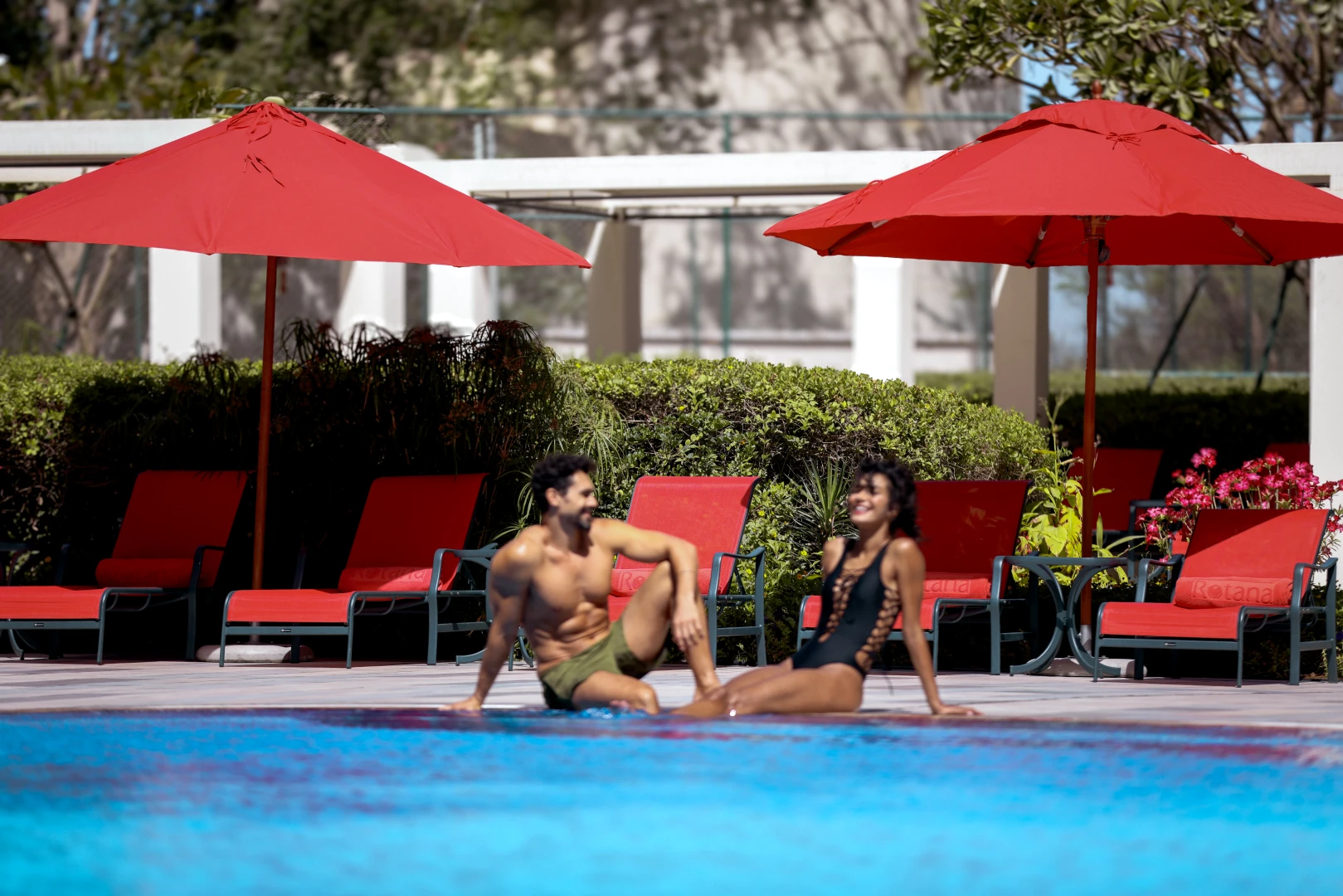 Aquarius Pool Bar