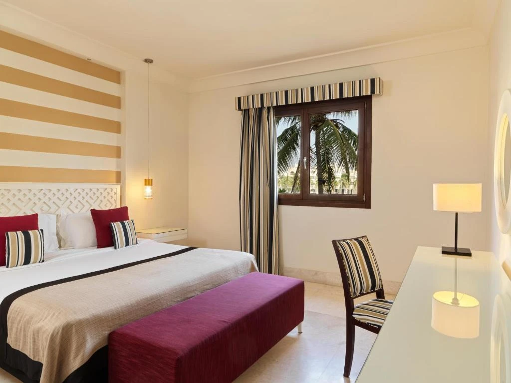 Fanar Hotel & Residences Oman