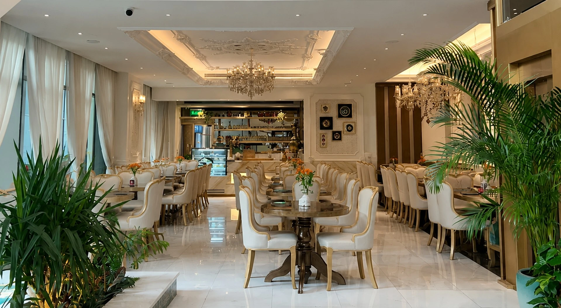 First Floor Restaurant