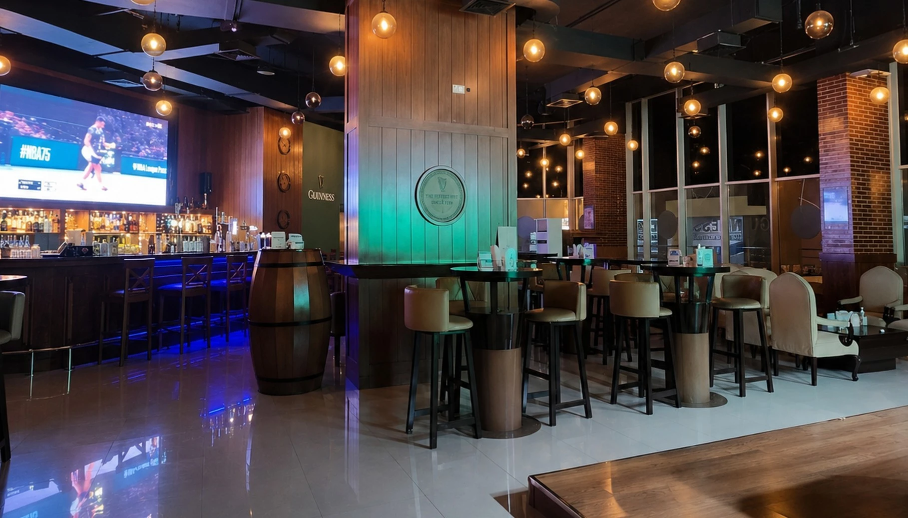 Lounge Bar