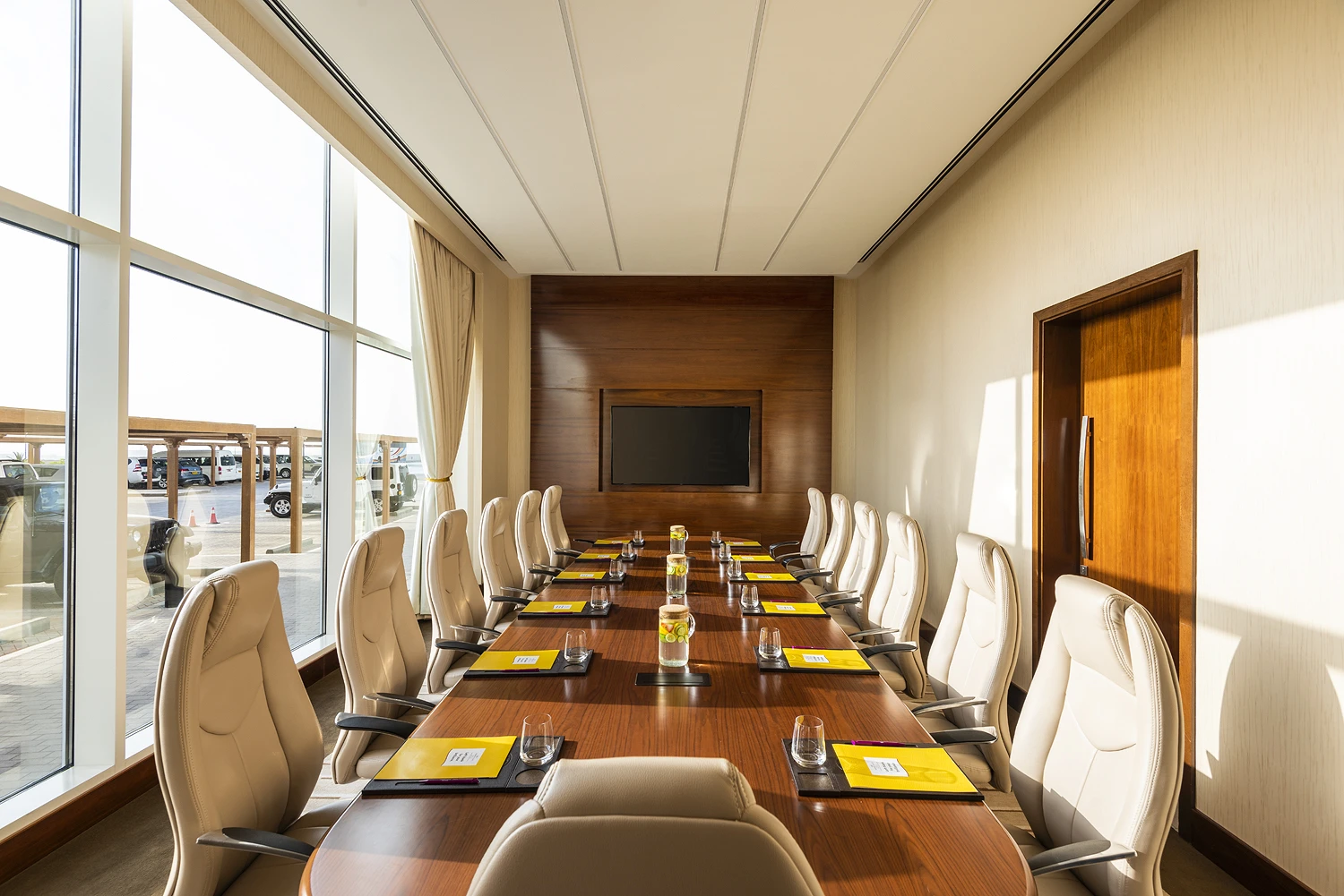 Crowne Plaza Muscat OCEC An IHG Hotel