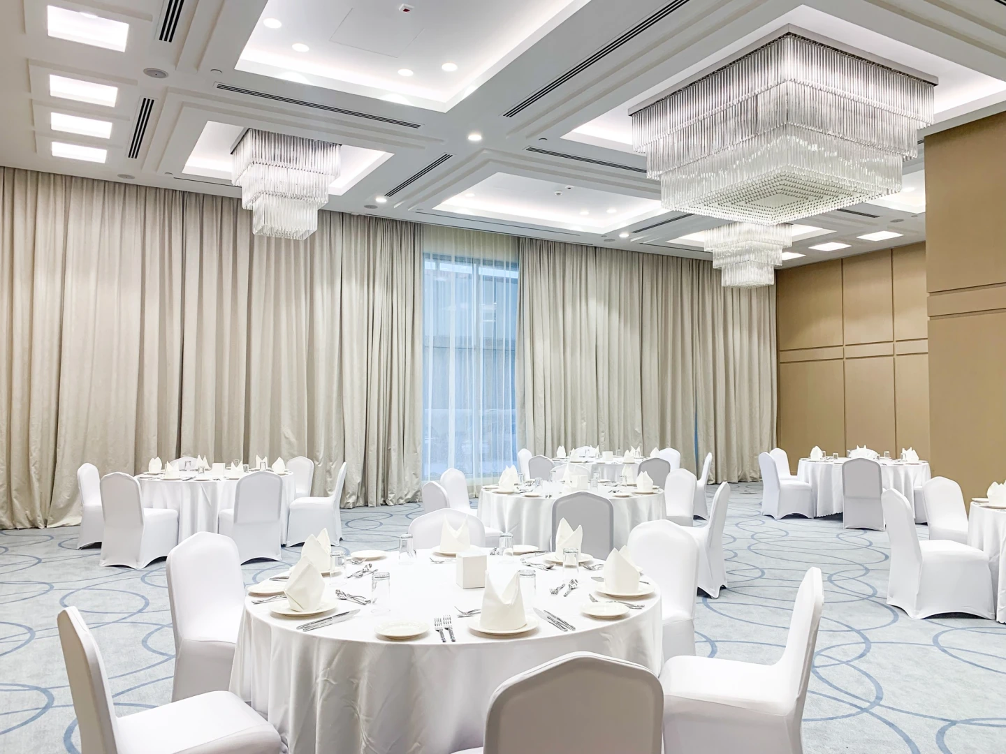 Grand Swiss-Belhotel Waterfront Seef