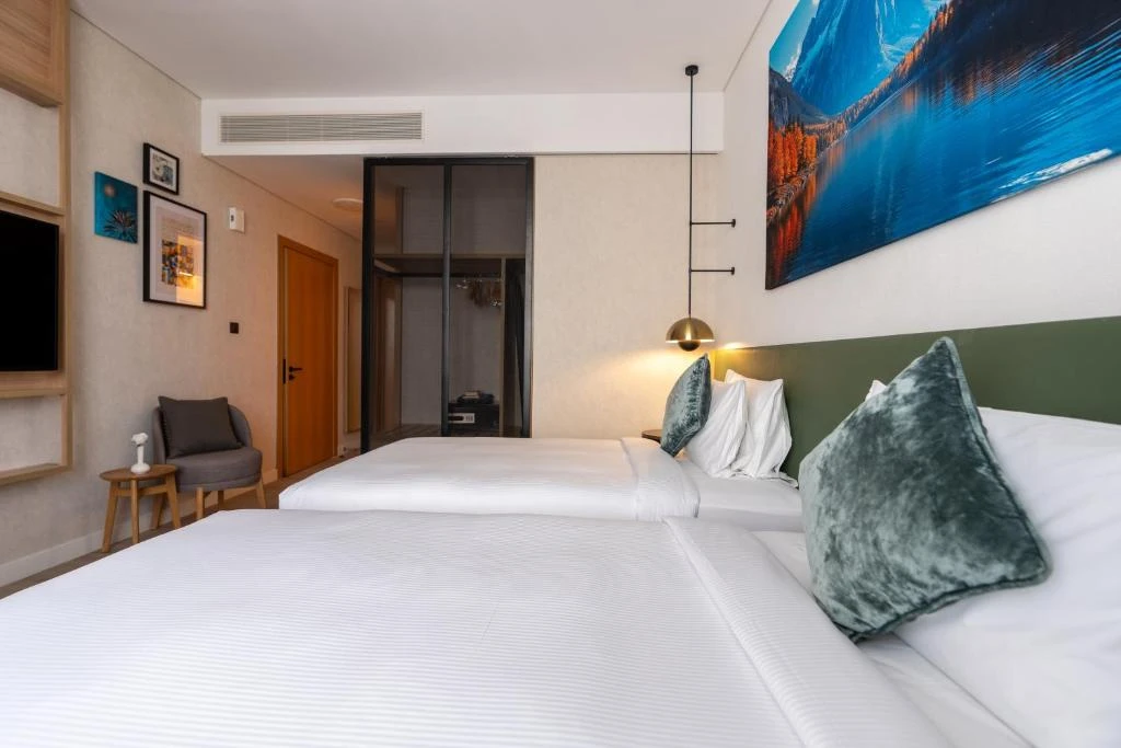 West Walk Retaj Hotel