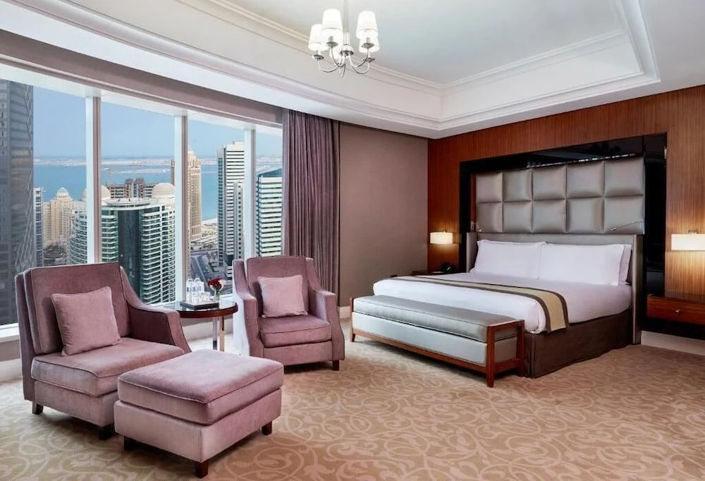 Best Plaza West Bay Hotel