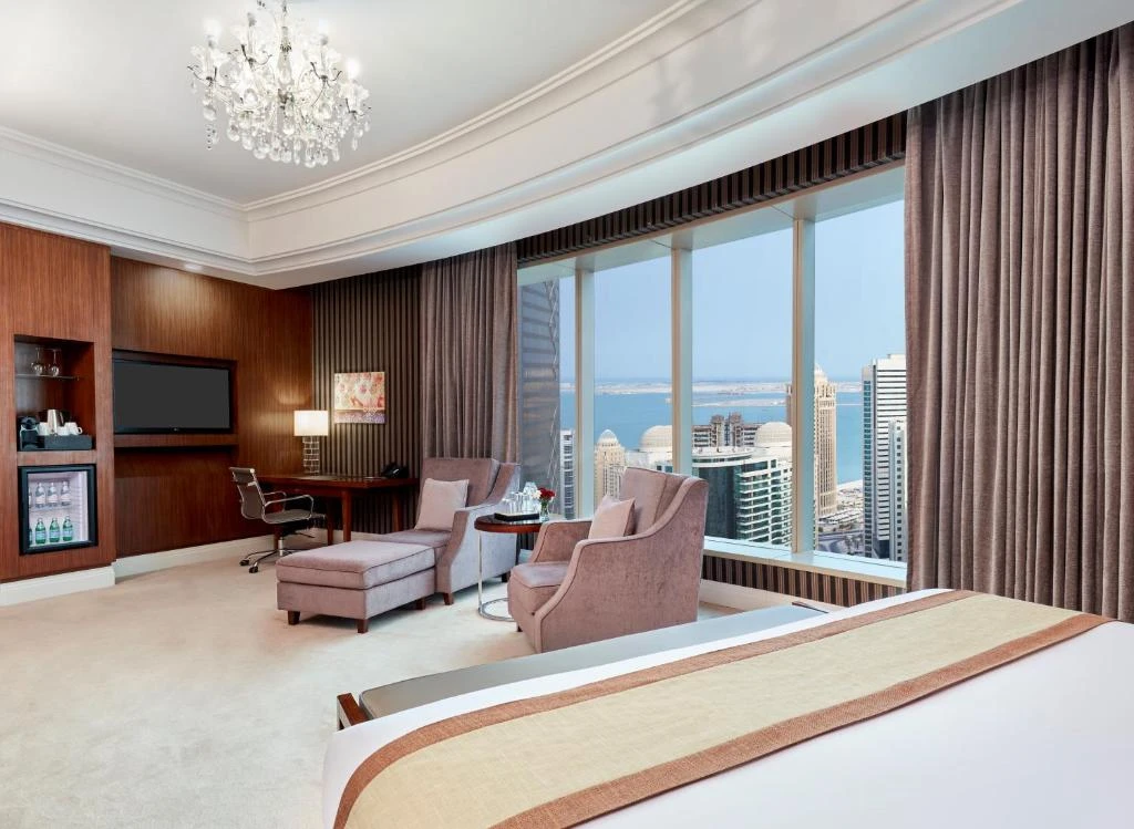 Best Plaza West Bay Hotel
