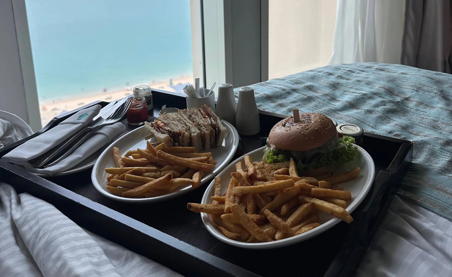 West Walk Retaj Hotel