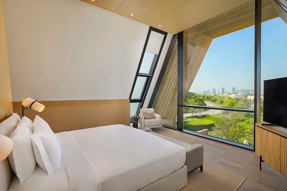 Katara Hills Doha, Lxr Hotels & Resorts
