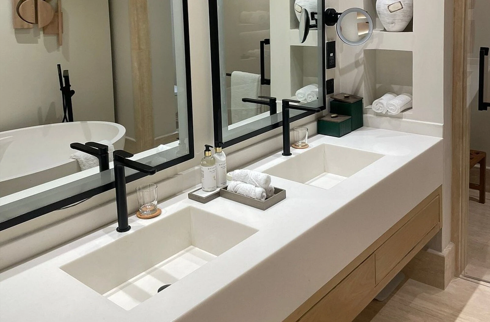 Katara Hills Doha, Lxr Hotels & Resorts