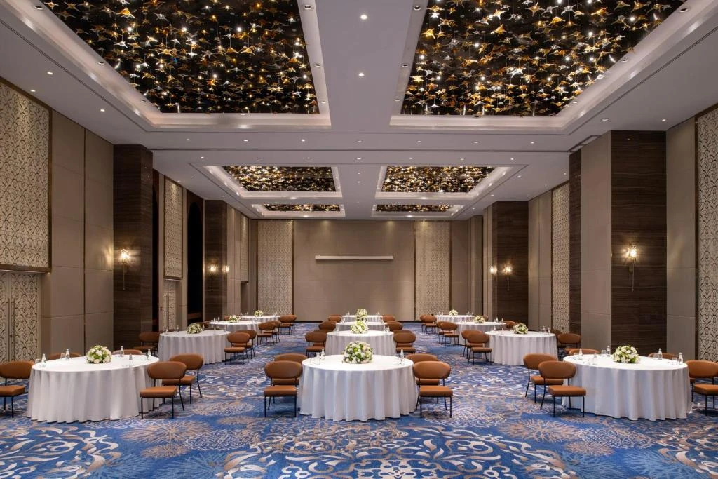 Abesq Doha Hotel And Residences An IHG Hotel
