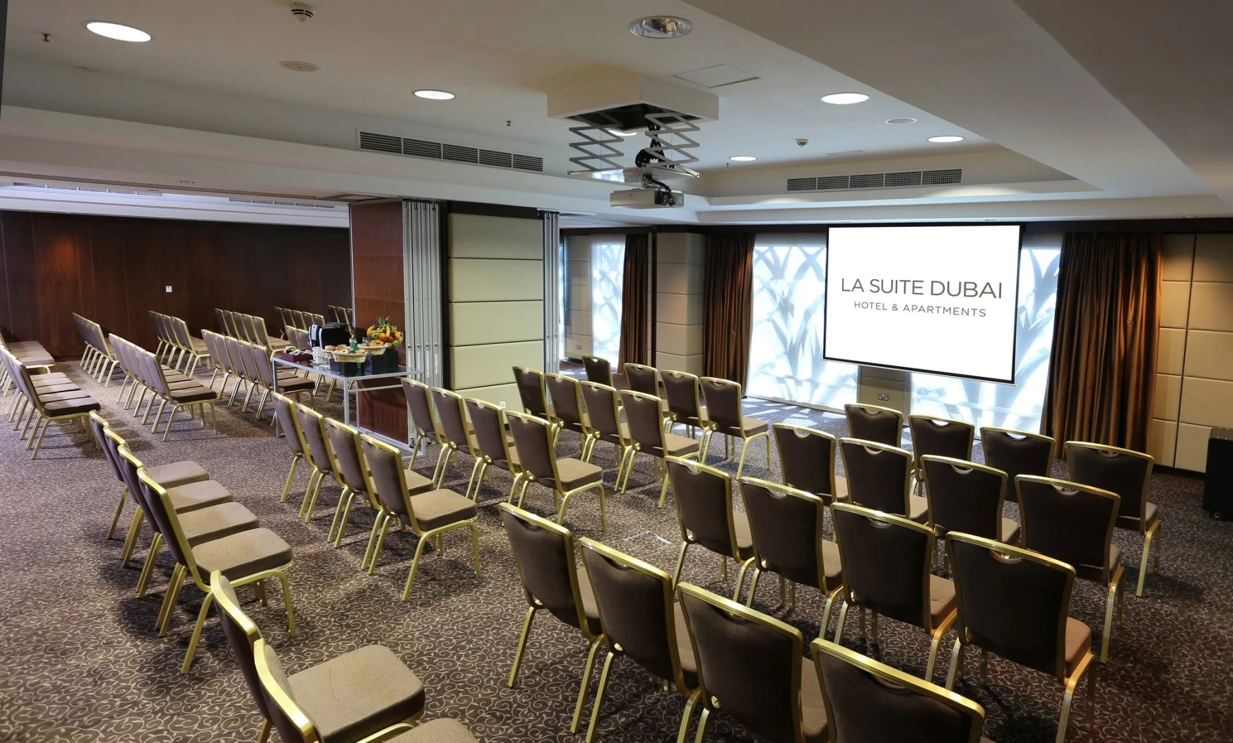 La Suite Dubai Hotel & Apartments