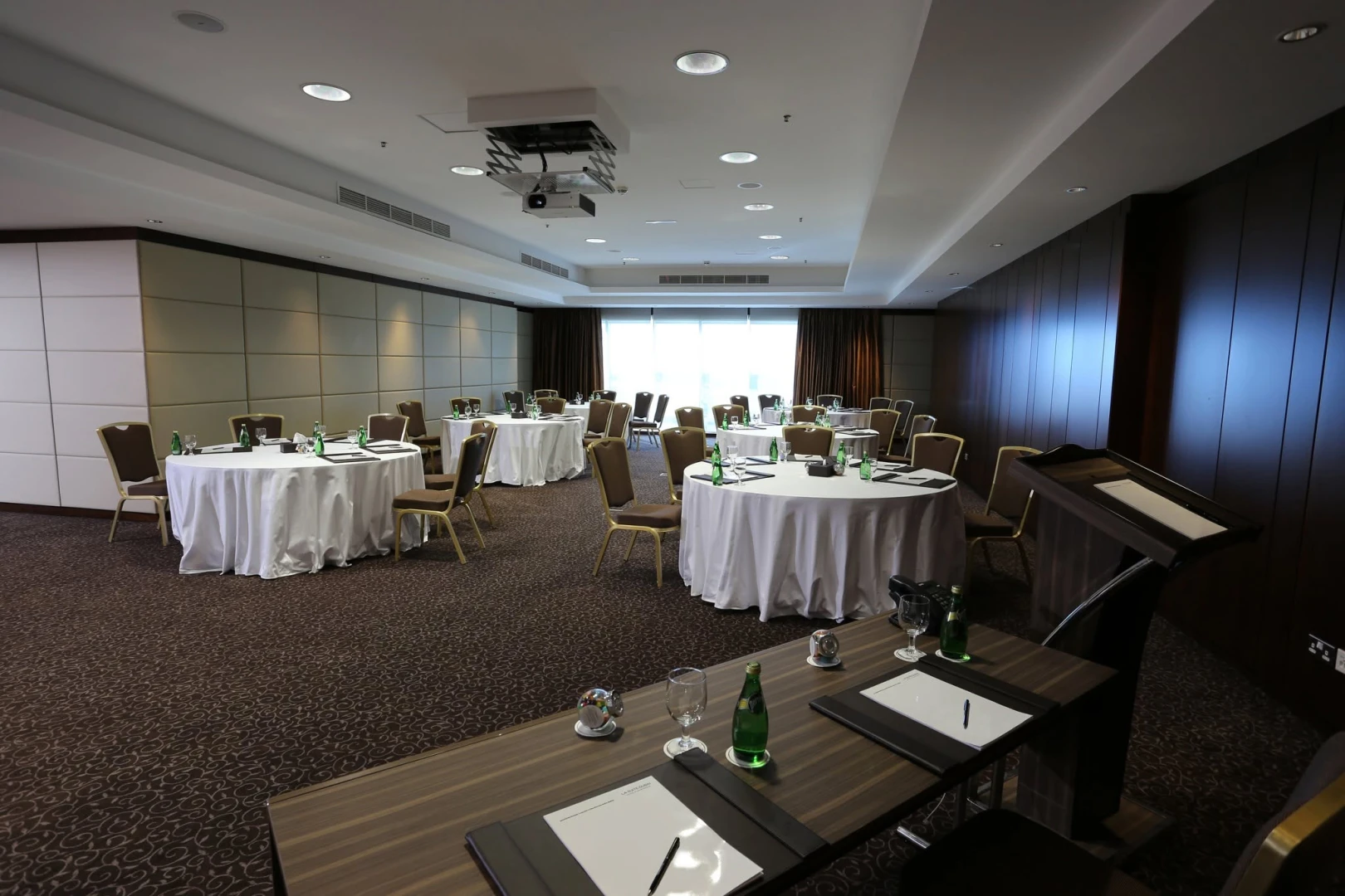 La Suite Dubai Hotel & Apartments