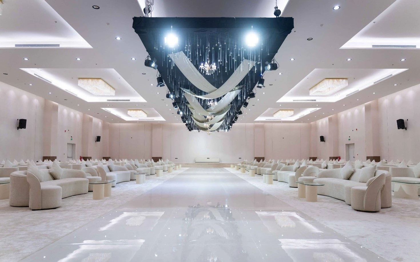 Elite Hall For Celebrations And Conferences In Banquet Hall Unayzah