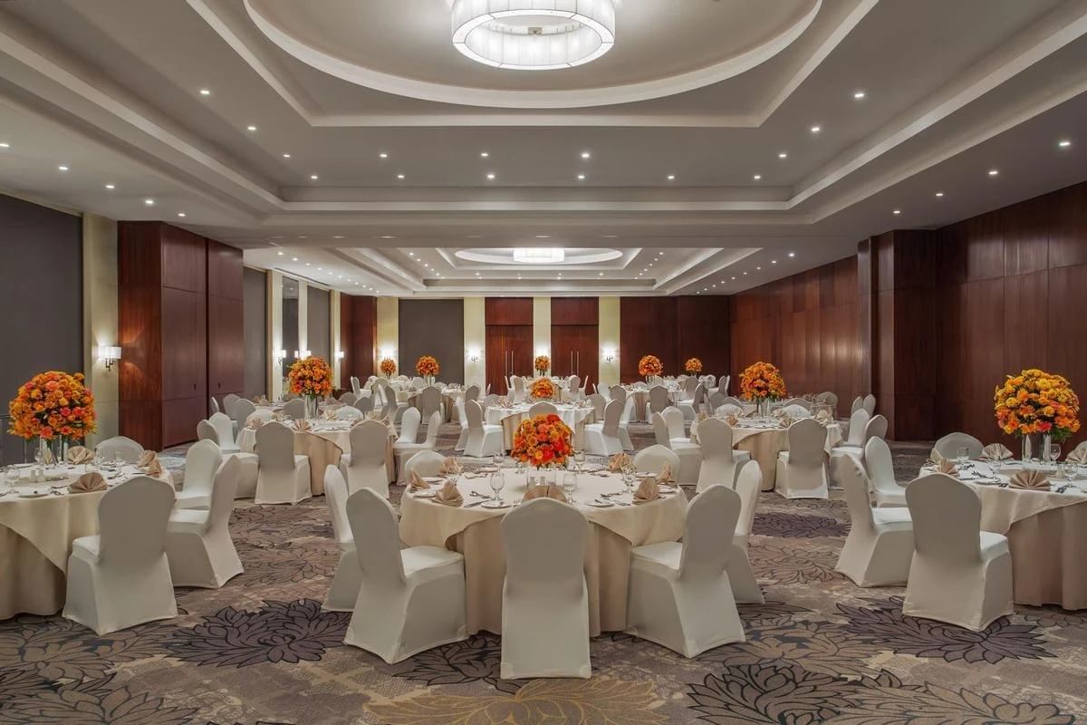Bay La Sun Hotel & Marina's Seasons KAEC