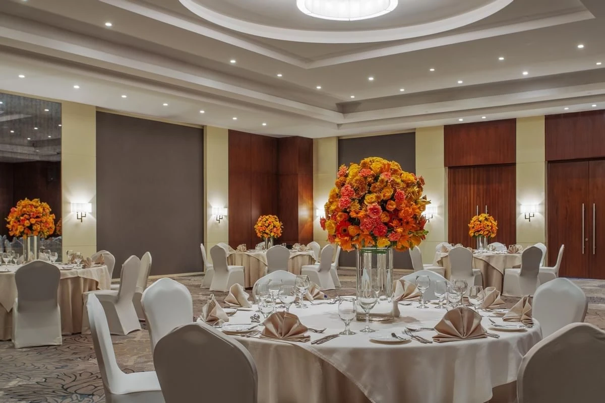 Bay La Sun Hotel & Marina's Seasons KAEC