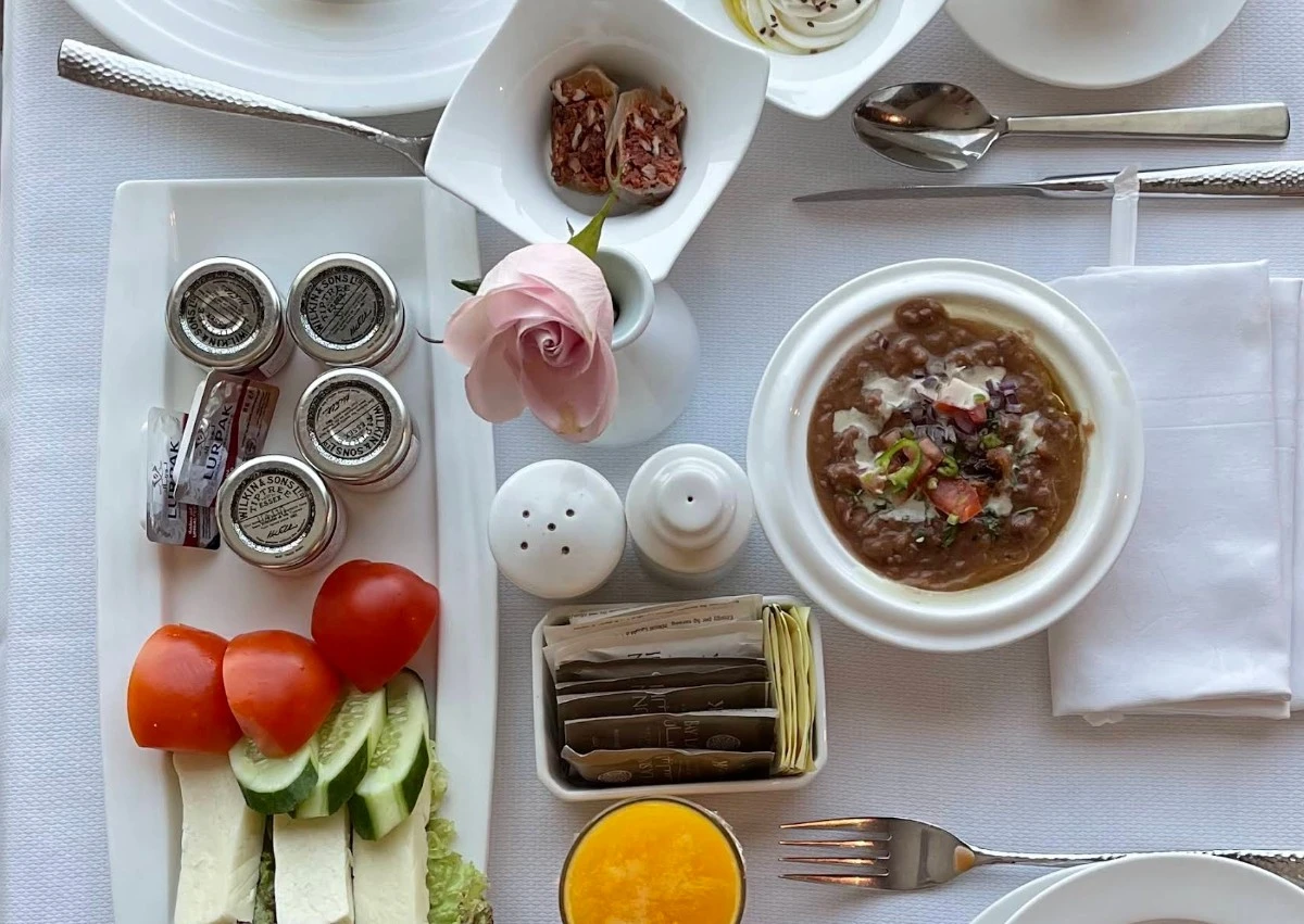 Bay La Sun Hotel & Marina's Seasons KAEC