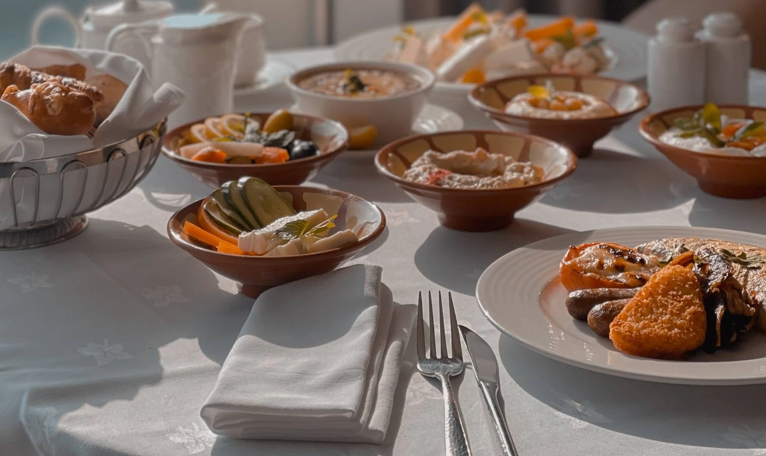 Bay La Sun Hotel & Marina's Seasons KAEC