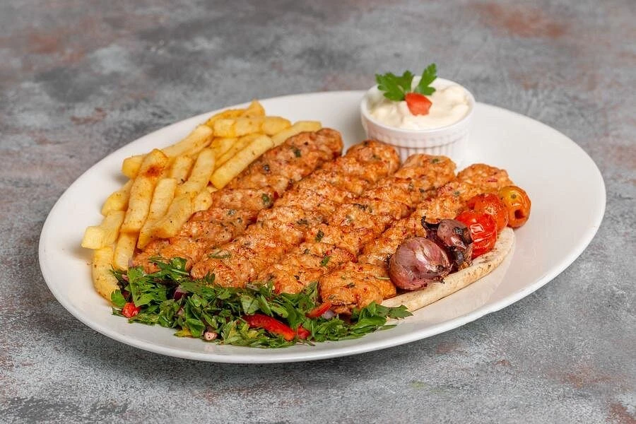 Seeneez Restaurant Mekkah
