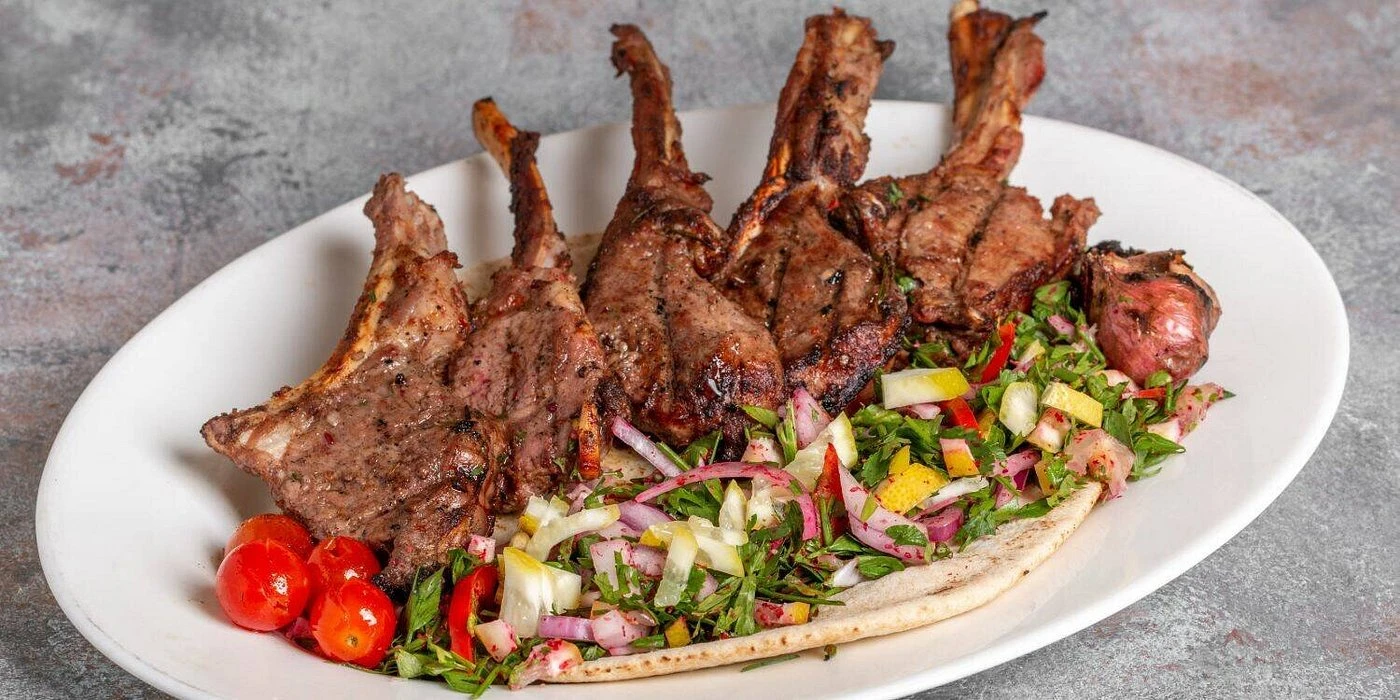 Seeneez Restaurant Mekkah