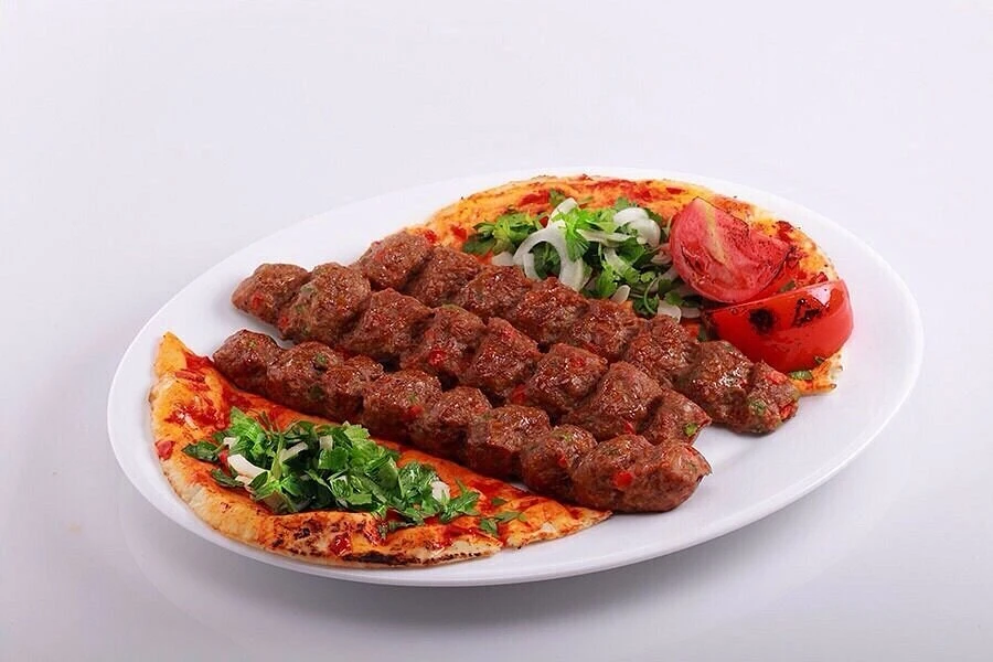 Seeneez Restaurant Mekkah