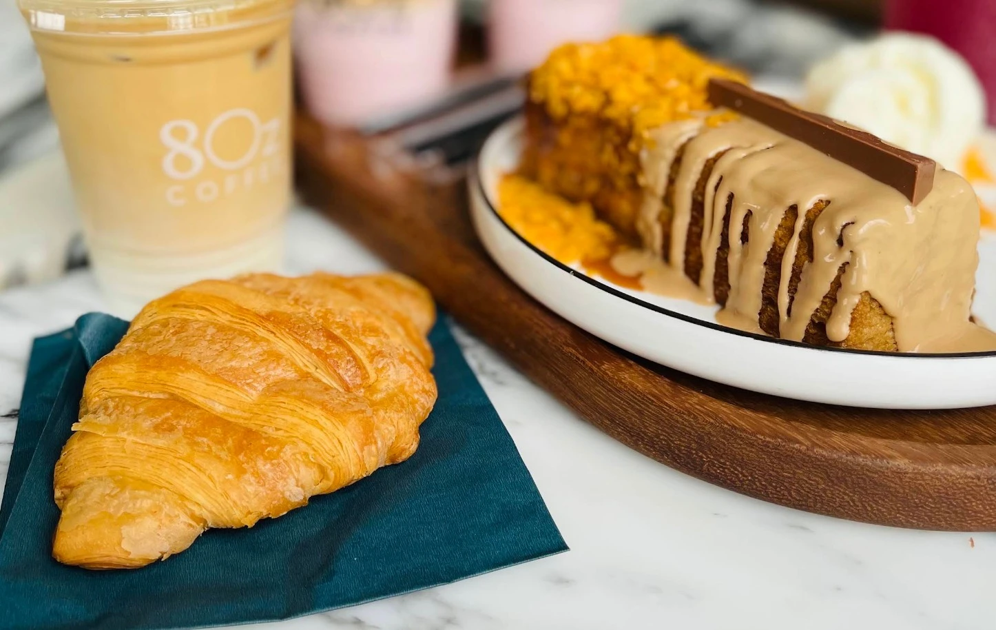8oz Coffee shop Makkah