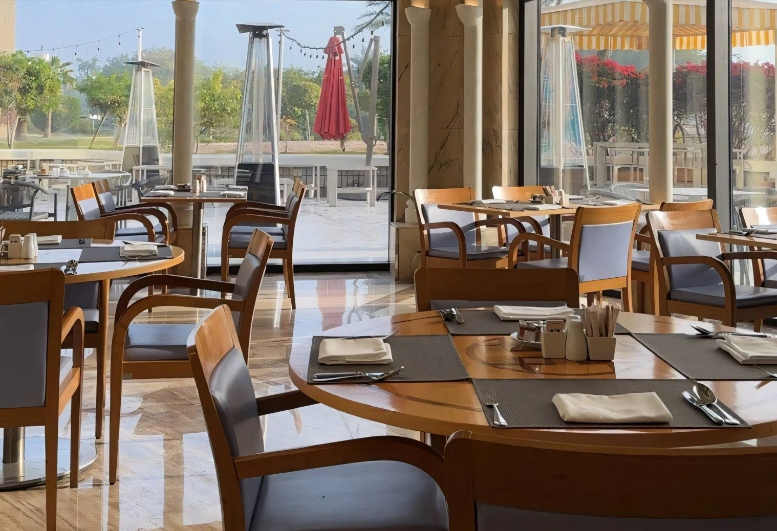 Main Dining