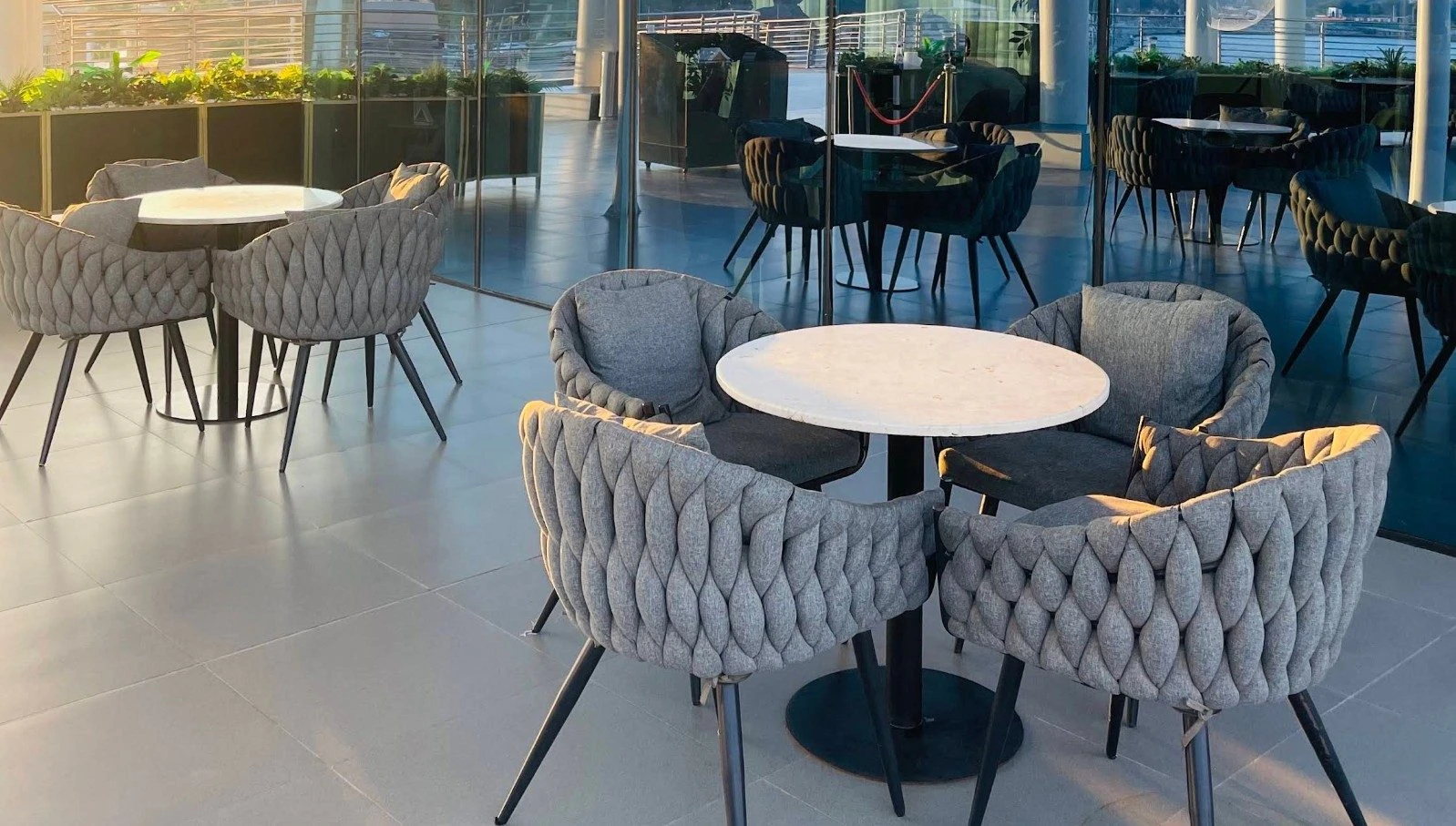 Perla Mare Lounge Al Jubail