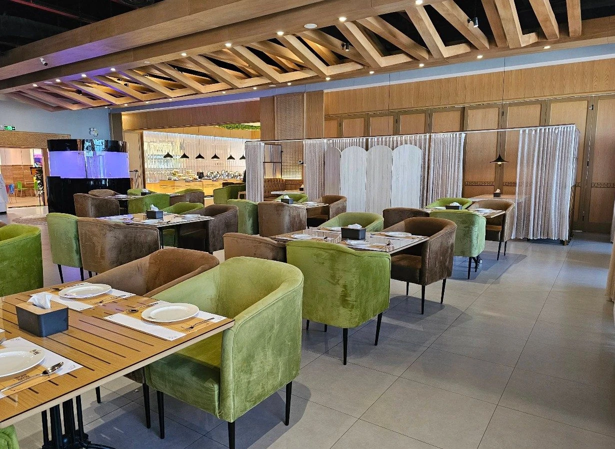 Main Dining