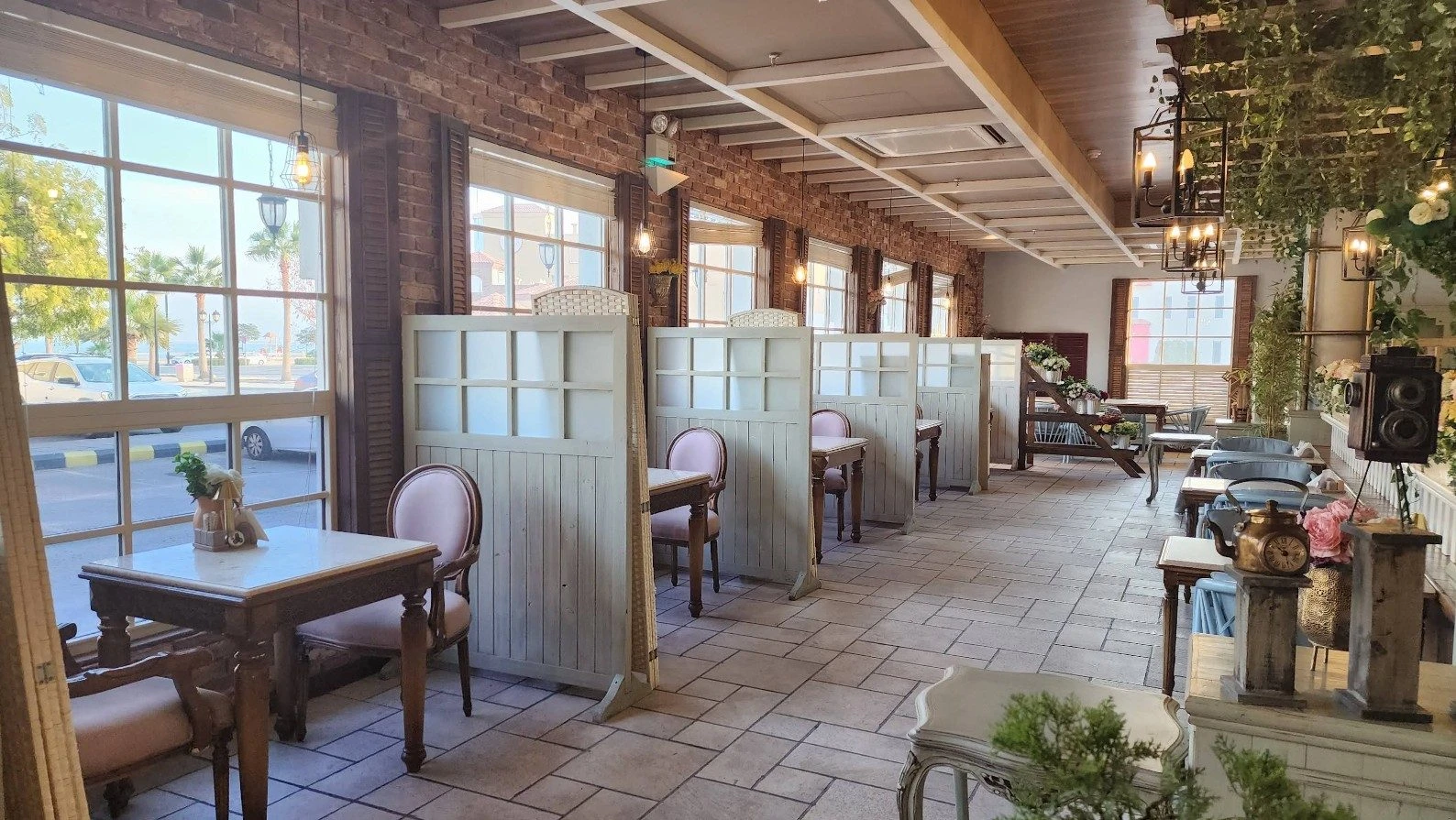 Main Dining